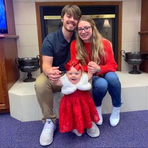 Meet your Posher, Alexis